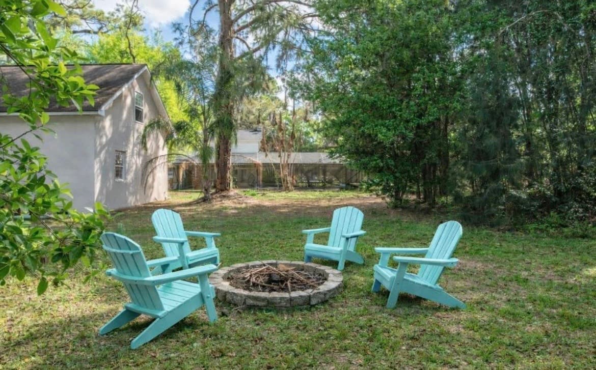 1 acre sleeps 14 6 BR with Pool. Pets welcome - Photo 4